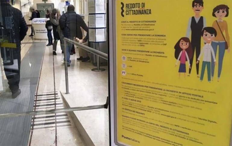 Campania, un cittadino ogni otto sopravvive grazie al Reddito di cittadinanza: Terra di Lavoro è da record