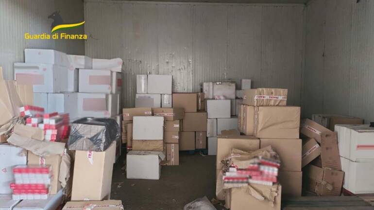 San Marzano, maxi sequestro di sigarette di contrabbando e due arresti 
