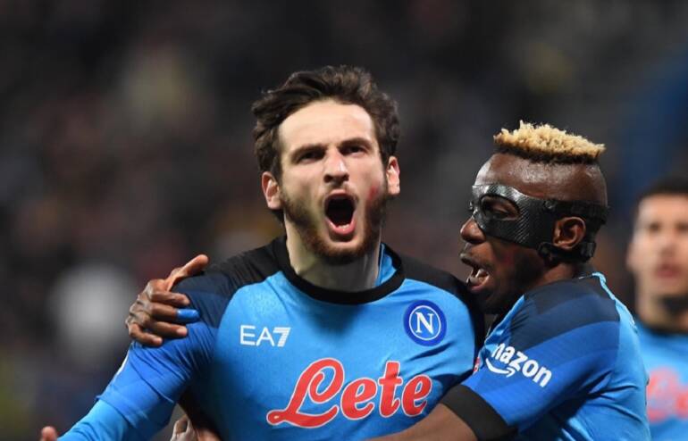 Il Napoli potrebbe salutare Osimhen e Kvaratskhelia: entrambi nel mirino del PSG