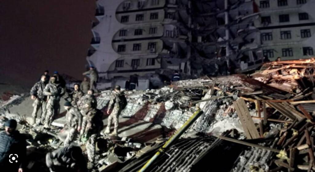 Terremoto tra Turchia e Siria: 180 morti. Allarme Tsunami in Italia