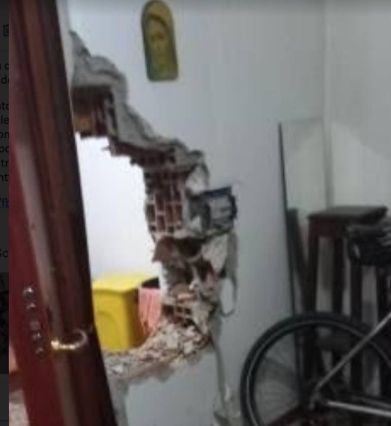 ladri sfondano pareti quarto