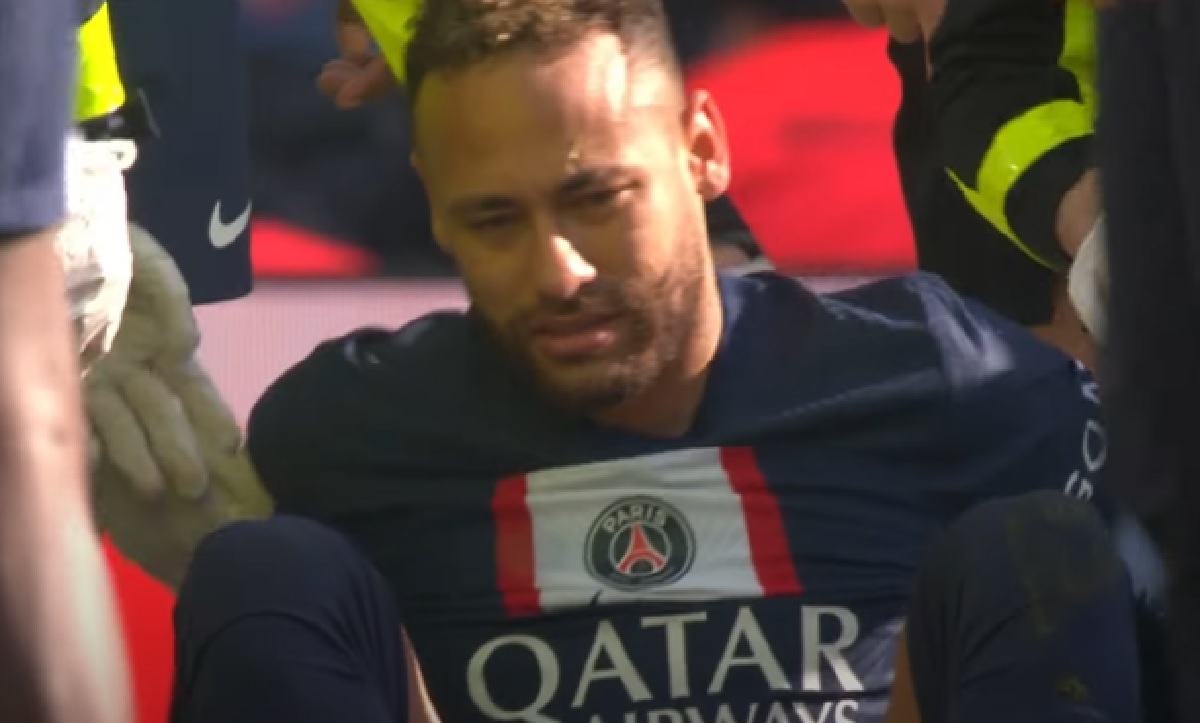 Intervento alla caviglia per Neymar: stagione finita