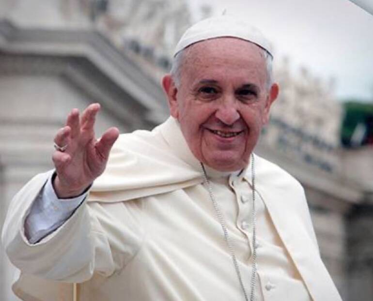 Papa Francesco compie 88 anni, tra ricordi e senso dell’umorismo