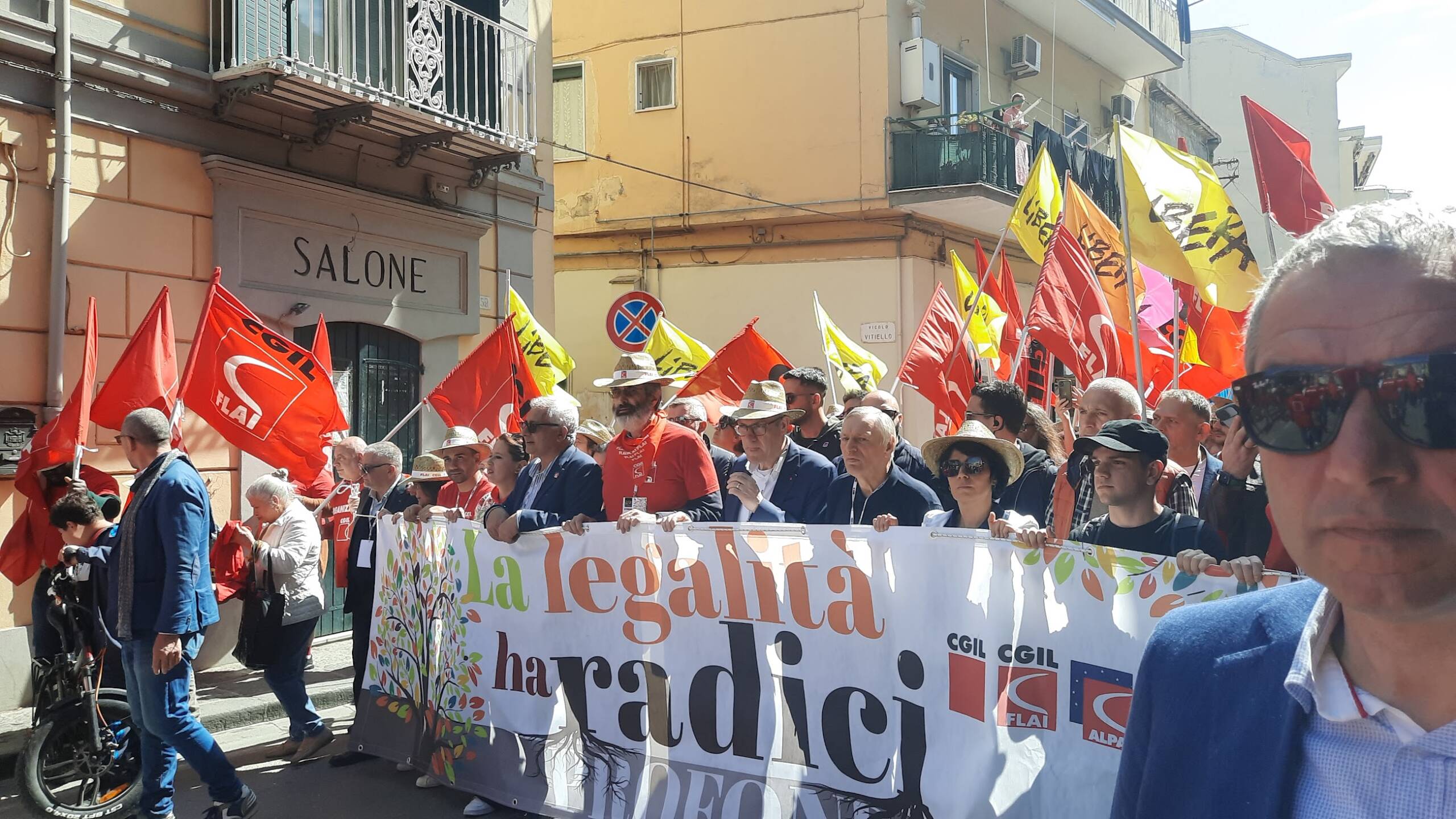 A Scafati ‘La legalità ha radici profonde’: grande manifestazione in difesa del Fondo Nappo e dei beni confiscati