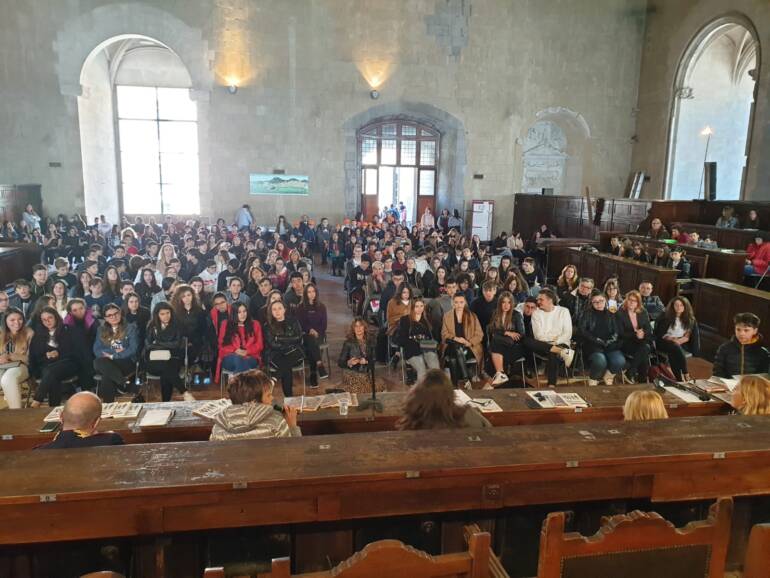 Il Progetto ‘Viaggio Lib(e)ro’ al Teatro Bellini di Napoli a cura di Graus Edizioni