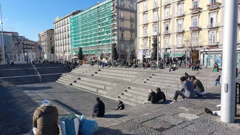 Napoli, maxi rissa tra stranieri in piazza Garibaldi: 6 denunciati