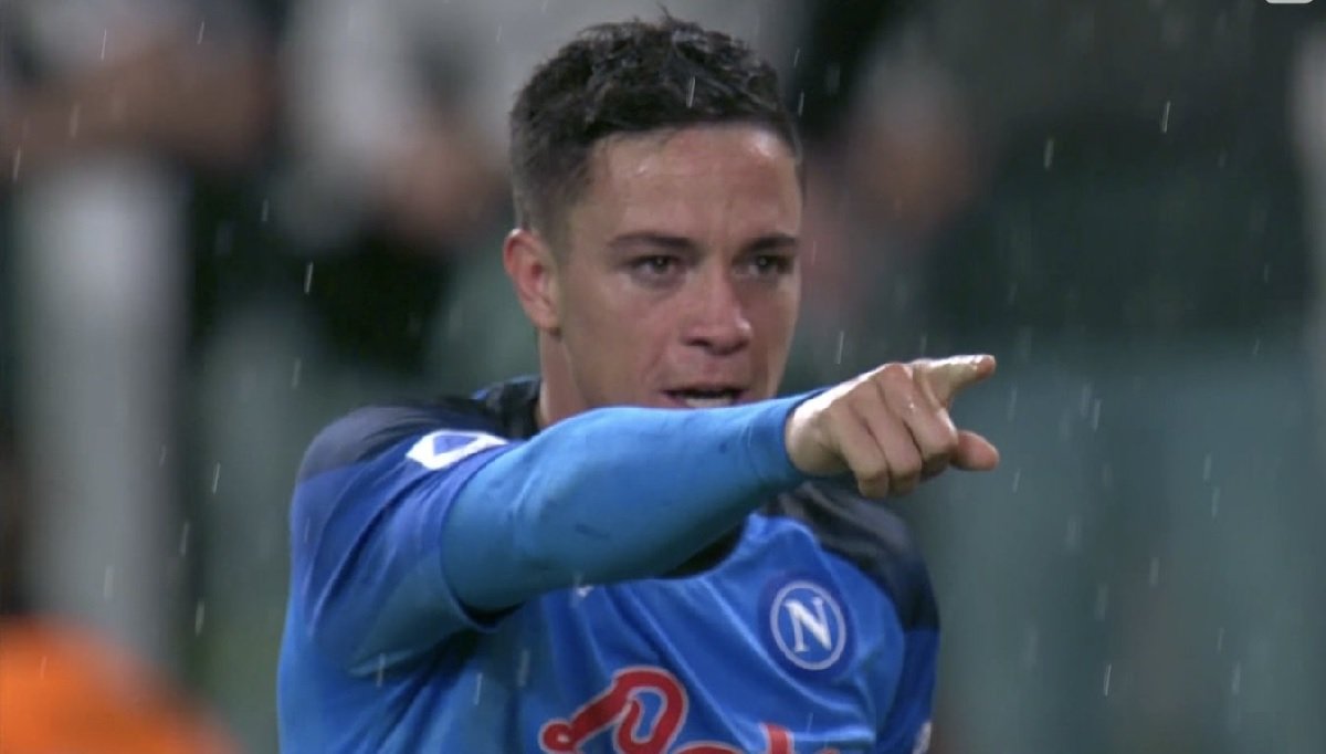 Estasi Napoli, è qui la festa! Raspadori al 94′ stende la Juve