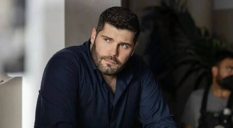 Salvatore Esposito Becomes Bud Spencer's 'Bigfoot the Cop' in a Sky Series