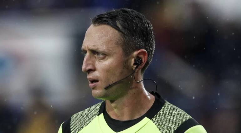 Serie A, gli arbitri della 29ª giornata: Abisso per Napoli-Lecce; Manganiello dirige Inter-Atalanta