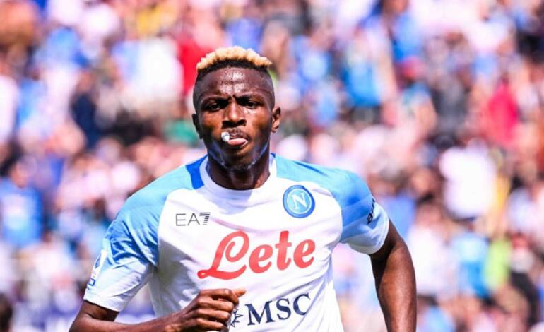 Osimhen non basta al Napoli: il Bologna fa 2-2 in rimonta, niente record per Spalletti
