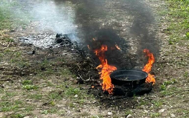 Giugliano, sorpreso a incendiare rifiuti: denunciato 60enne