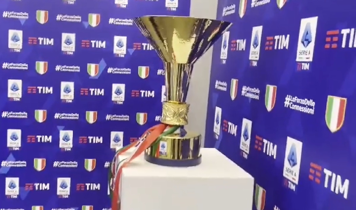 Domani la premiazione del Napoli campione d’Italia: la storia dello scudetto