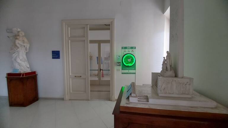 Il Santuario di Pompei installa 7 defibrillatori
