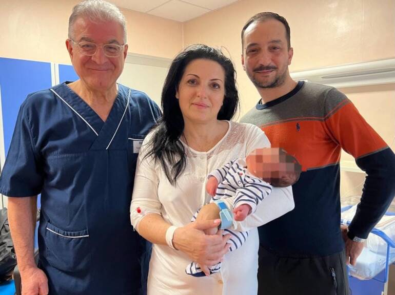 Mamma tifosa del Napoli partorisce a 47anni il giorno del derby con la Salernitana