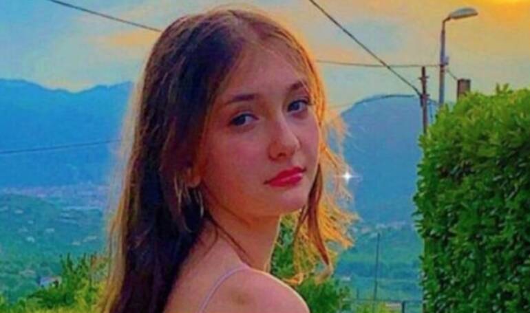 Avellino, 16enne morta folgorata: dall’autopsia la verità su Maria Antonietta