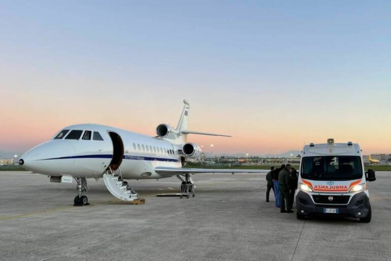 Bambino di 6 anni trasferito d’urgenza da Lamezia a Napoli con un volo salva vita