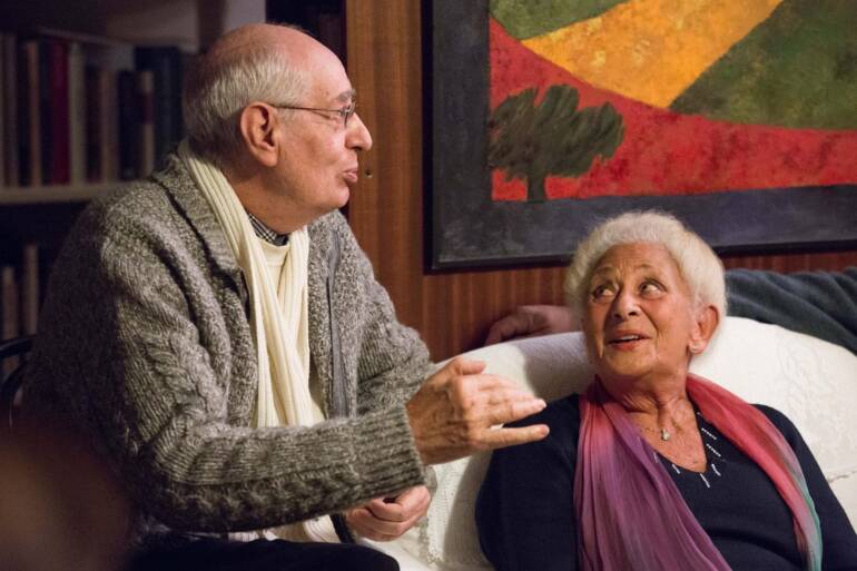 Teatro cerca casa: ‘Attori e registi mettetevi in gioco’, l’invito del drammaturgo Manlio Santanelli