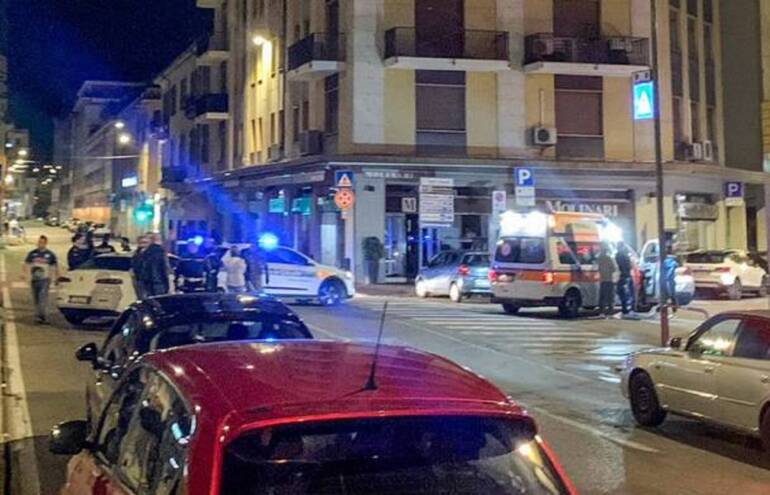 Scontri fra ultras di Varese e Napoli, emessi 49 Daspo