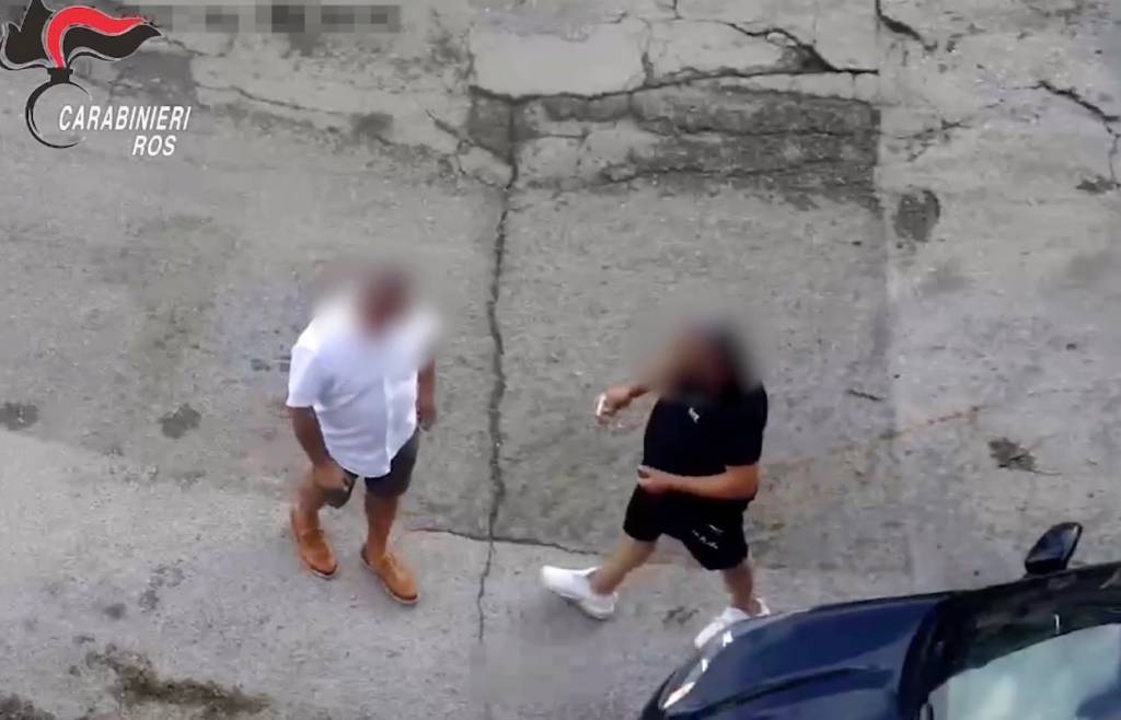 Concorsi truccati all’aeronautica, soldi e Rolex per superare prove