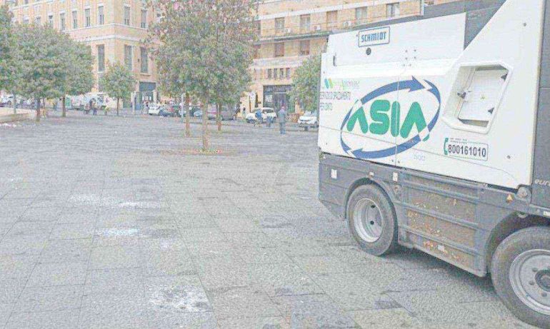 Napoli, piano straordinario per il decoro urbano: interventi fino a domenica nei luoghi simbolo della città