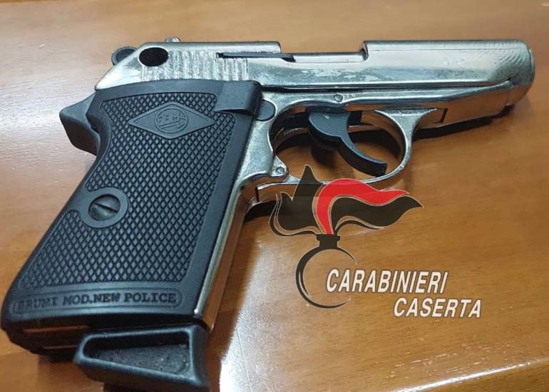 grazzanise pistola a salve