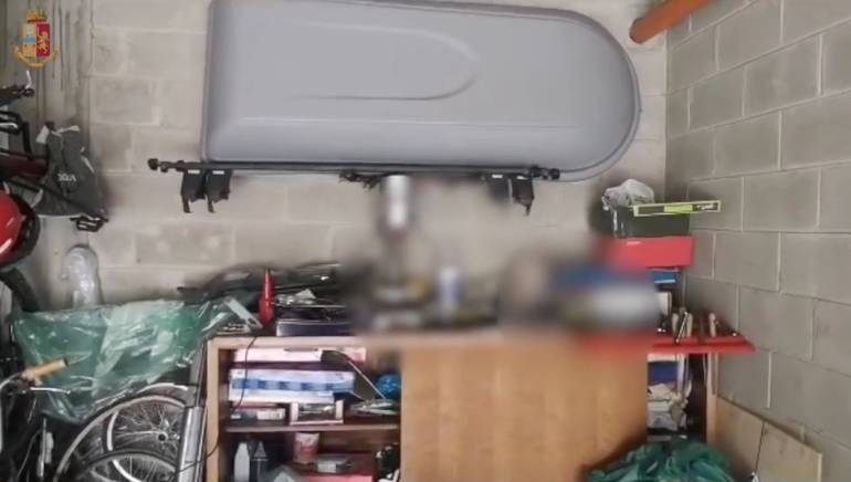 minorenni sperimentavano esplosivi