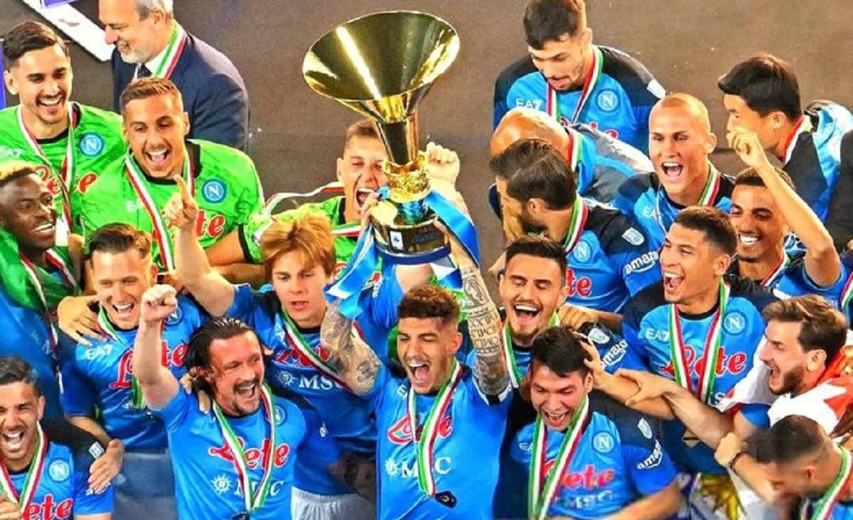 Napoli campione d’Italia: la premiazione allo stadio Maradona. VIDEO