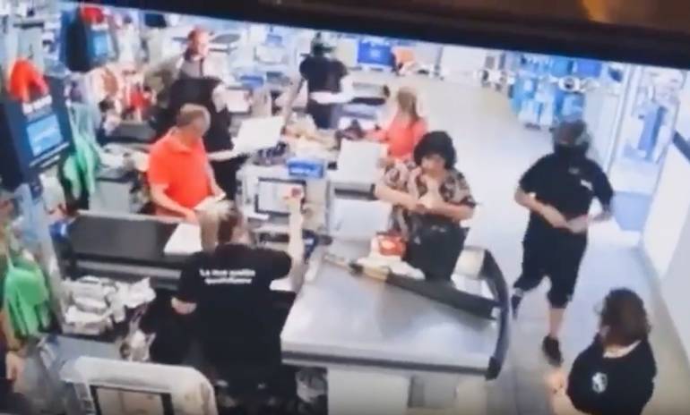 pompei rapine supermercati