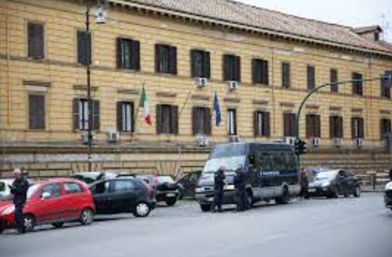 Maxi rissa tra 70 detenuti nel carcere di Regina Coeli