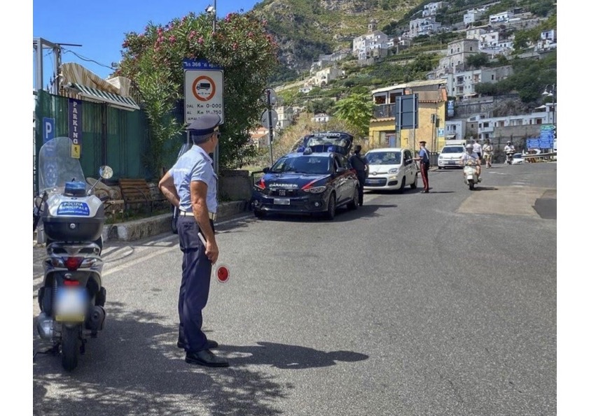 Traffico in Costiera Amalfitana: appello dei 14 Sindaci alla Premier Meloni, al Governo e al Parlamento