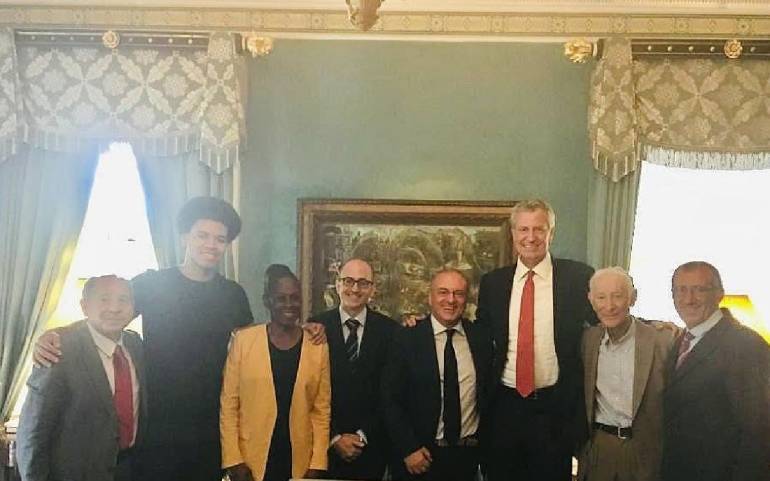 L’ex sindaco di New York, Bill de Blasio, in visita nel Cilento