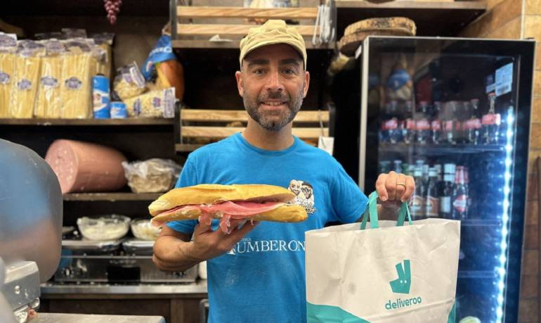 Il salumiere Tiktoker Donato ‘Con mollica o senza’ sbarca su Deliveroo