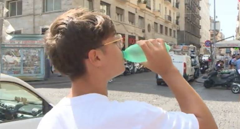 Ondata di caldo record: Napoli in allerta arancione