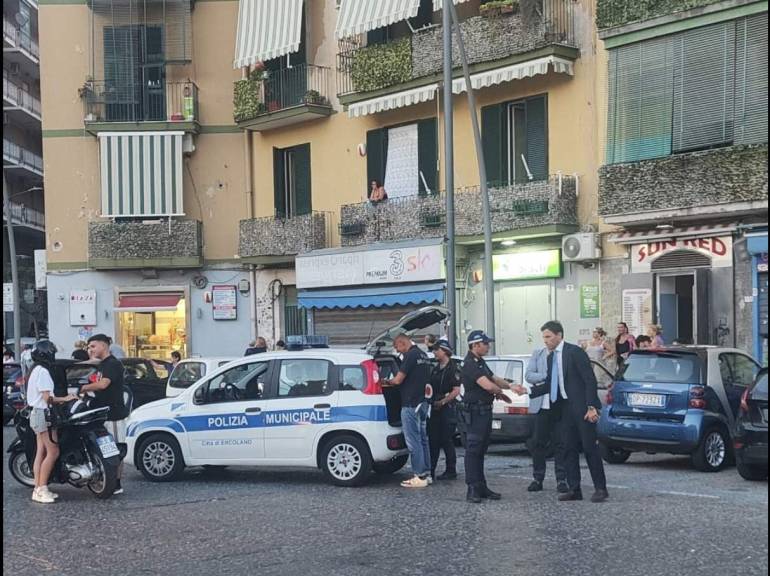 Ercolano, anche sindaco e l’assessore in strada: oltre 100 multe