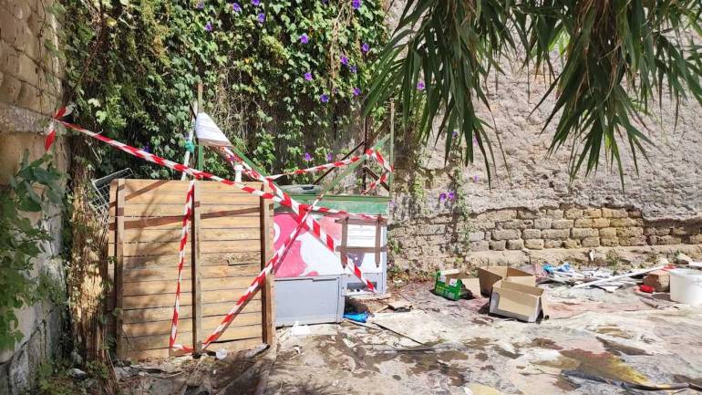 Bagnino accoltellato a Marechiaro, Borrelli: ‘Bene sequestro stabilimento’