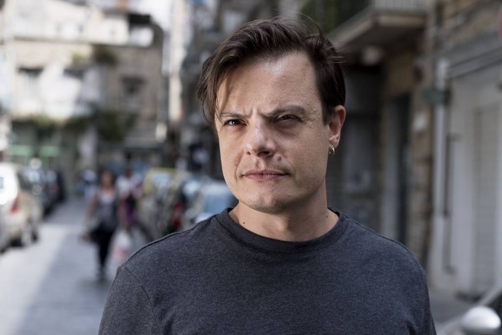 Lino Musella torna a interpretare Eduardo con Gennareniello: domani su Rai5