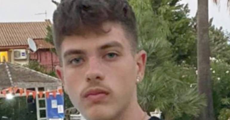 Carinaro, 18enne scomparso da due giorni: gli appelli sui social per ritrovarlo