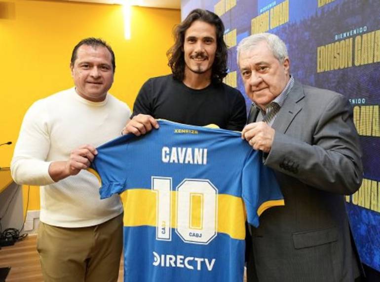 Cavani al Boca: “Orgoglioso della 10 di Maradona”
