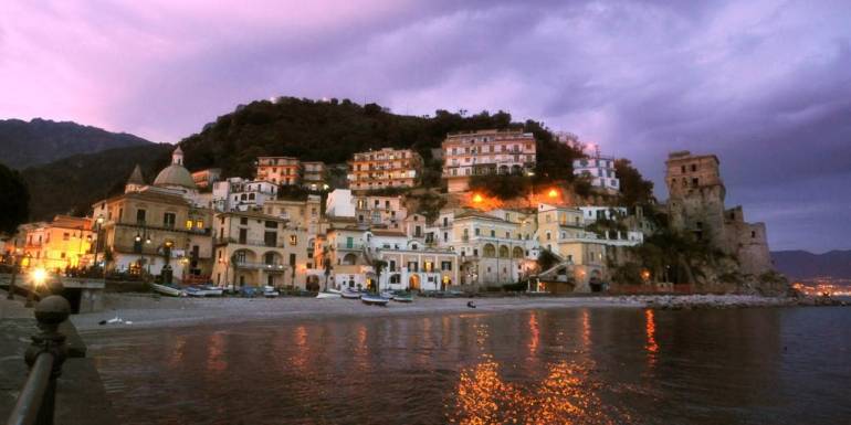 La magia di ‘Cetara incantata’ illumina il borgo