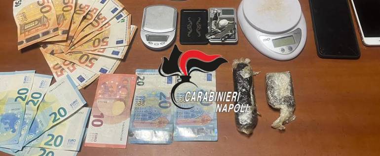 Monte di Procida, banconote false e droga: arrestato 19enne