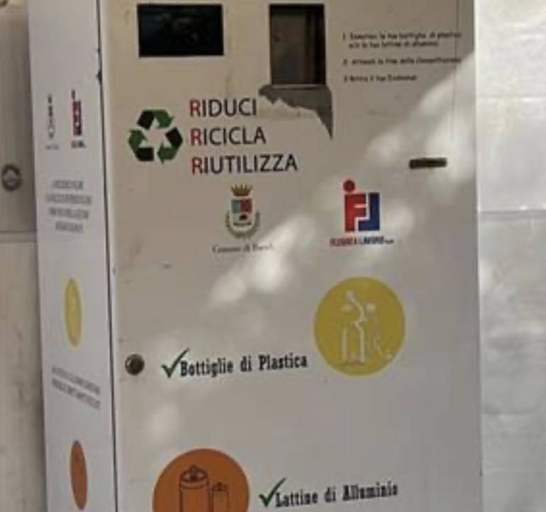 Bacoli, sconti sui biglietti del treno per chi ricicla la plastica