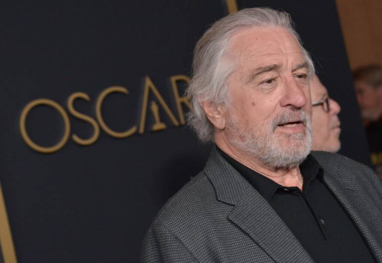 Robert De Niro, 80 anni sospesi tra America e Italia. Il suo amore per Napoli