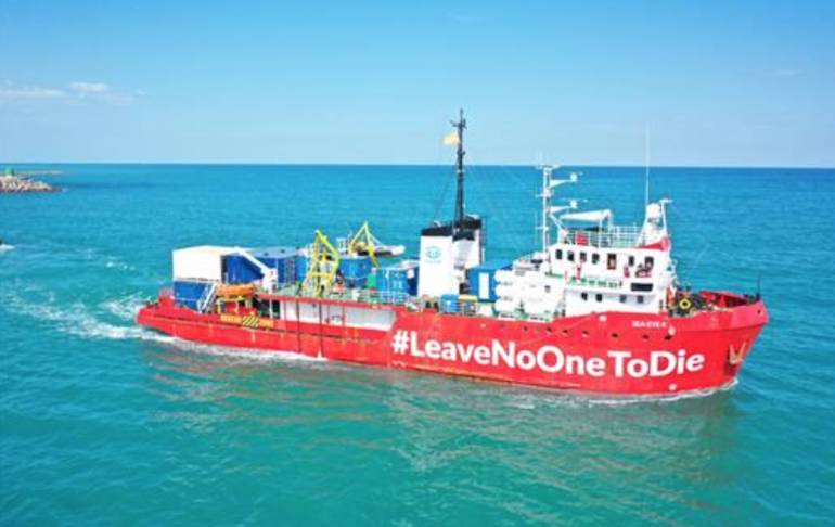 Salerno, 3mila euro e fermo amministrativo per Sea-Eye 4