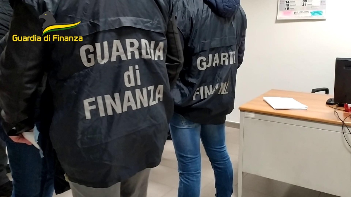 Indagate 17 persone per truffa al SSN a Pomigliano d’Arco