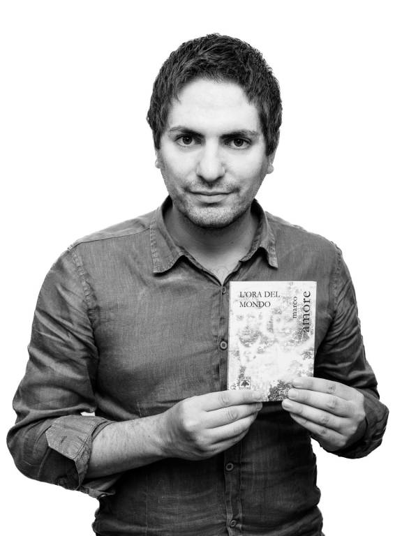 Poesia ed economia protagoniste di ‘L’Ora del Mondo’, il nuovo libro di Marco Amore