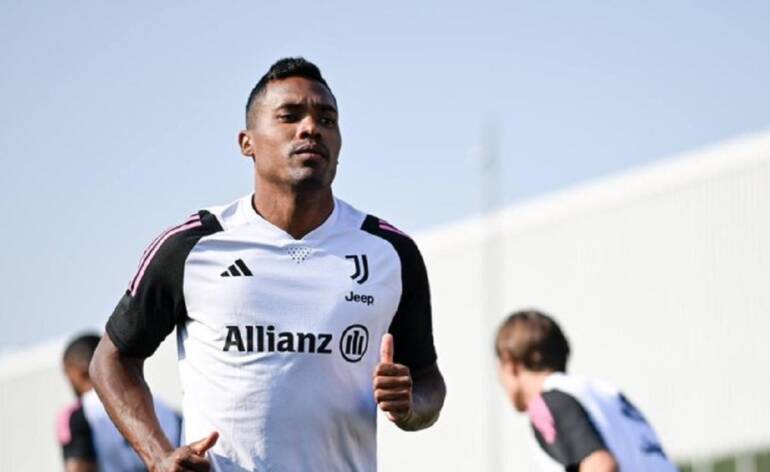 Juventus, lesione al bicipite femorale per Alex Sandro