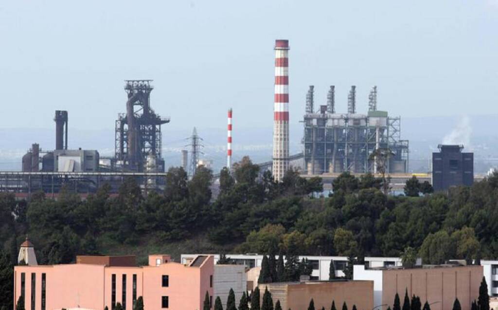 Ex Ilva, la Fiom: “20 mila lavoratori attendono risposte”