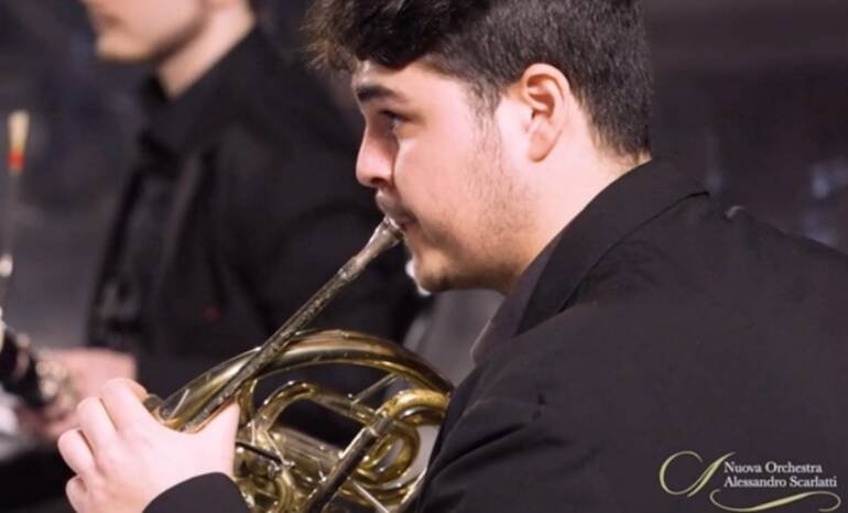 calvizzano, murale per ricordare giovanbattista cutolo