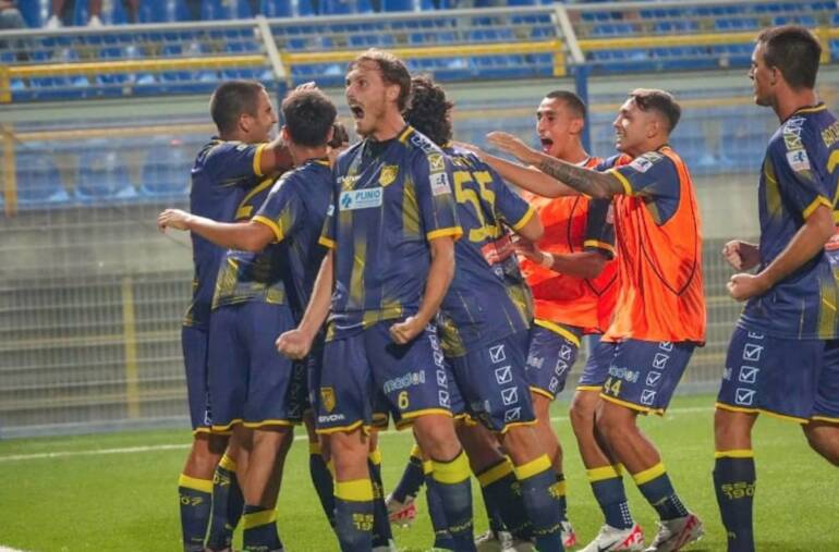 Juve Stabia, questa sera in campo a Cerignola per continuare a sognare