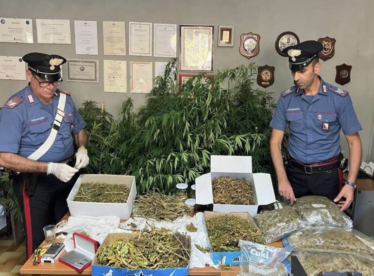 Caserta, sequestrati 6 kg di marijuana: arrestato 51enne